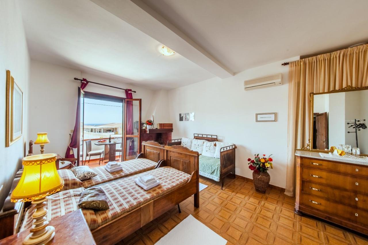La Casa Di Mannazzotta 1 Bed and Breakfast Castelsardo Εξωτερικό φωτογραφία
